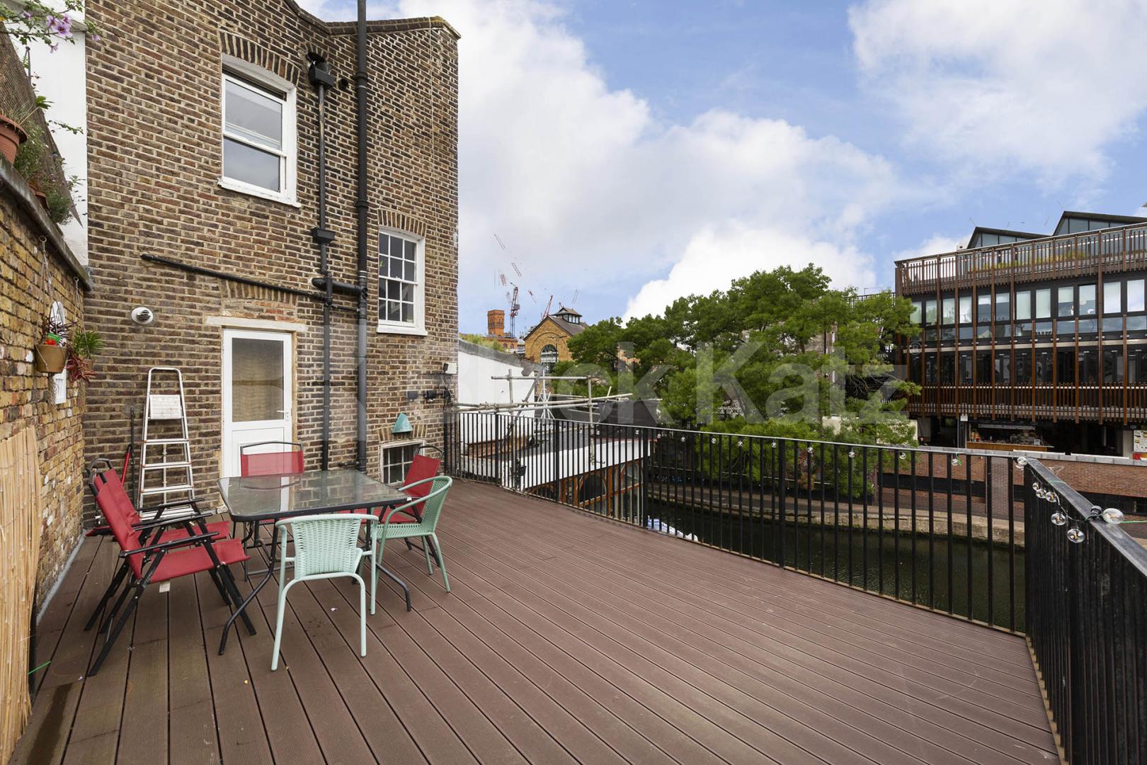Spacious two double bedroom property with a large canal facing roof terrace  Camden High Street, Camden